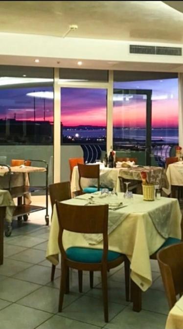 Hotel Majestic Gabicce Mare Kültér fotó