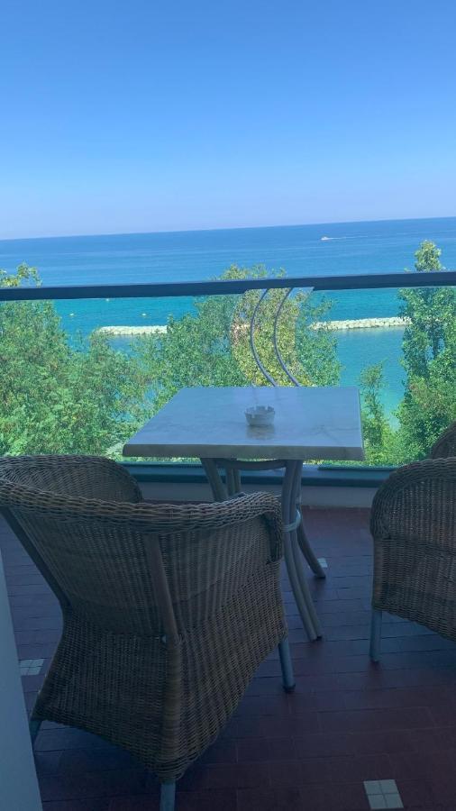 Hotel Majestic Gabicce Mare Kültér fotó