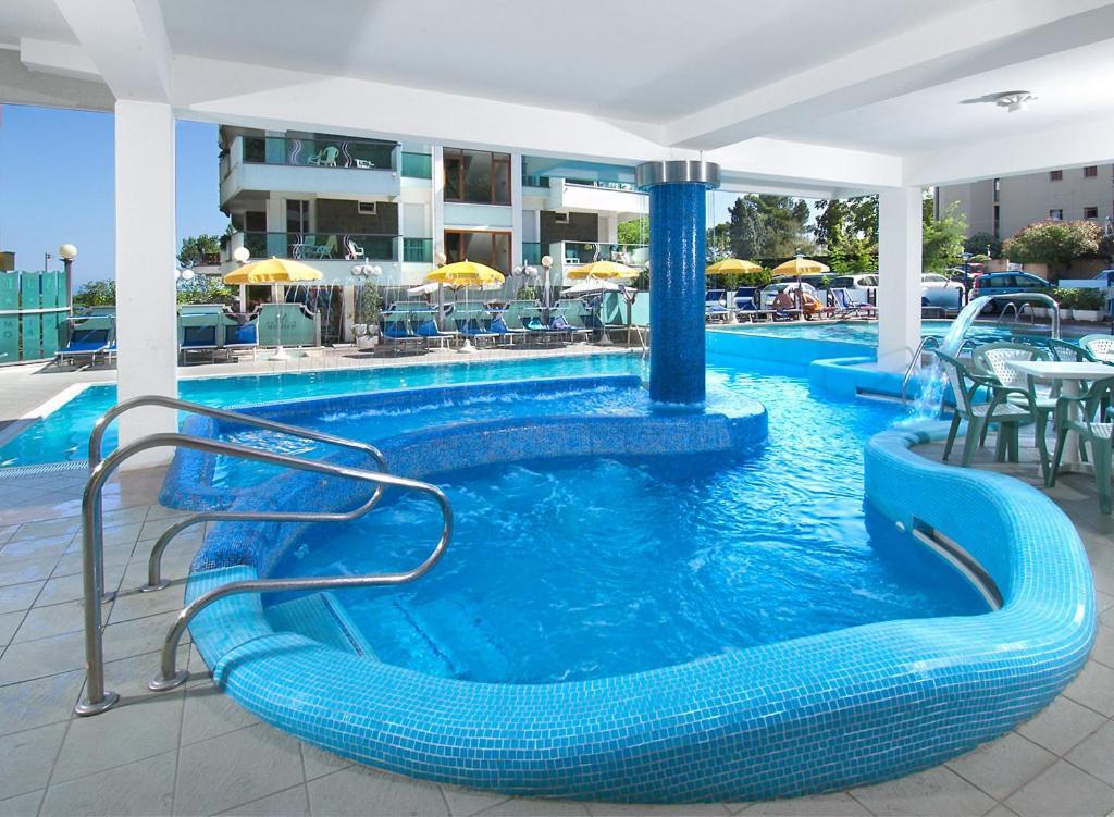 Hotel Majestic Gabicce Mare Kültér fotó