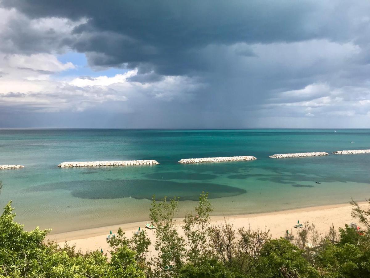 Hotel Majestic Gabicce Mare Kültér fotó